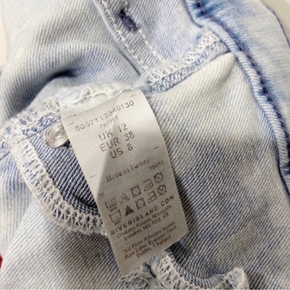 New River Island Molly Mid Rise Capris Jeans in Light Wash Bleached - Picture 7 of 8